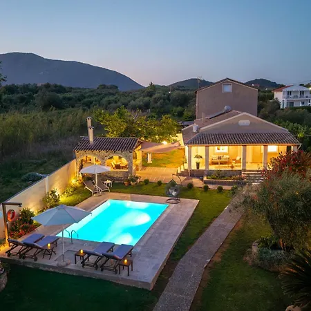 Pavlos & Sofia Harmony With Private Pool Halikounas