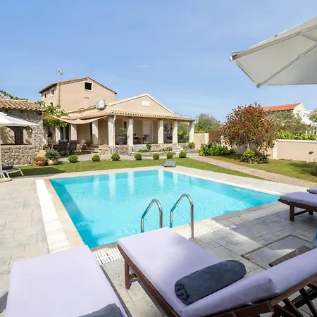 Pavlos & Sofia Harmony With Private Pool Villa Halikounas