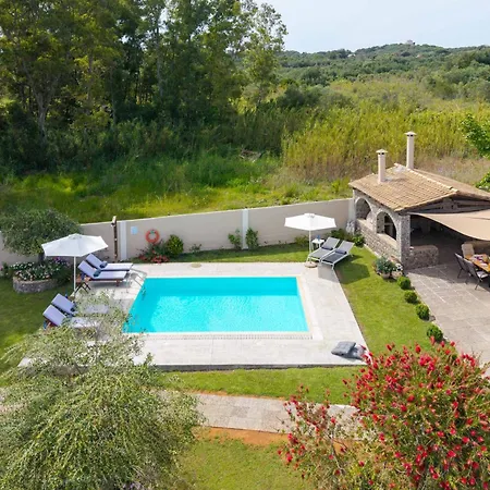 Pavlos & Sofia Harmony With Private Pool Halikounas