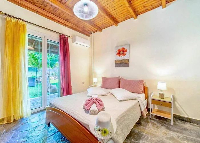 Pavlos Sofia Halikounas