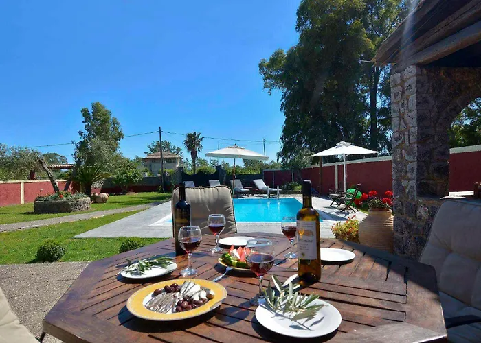 Pavlos Sofia Halikounas