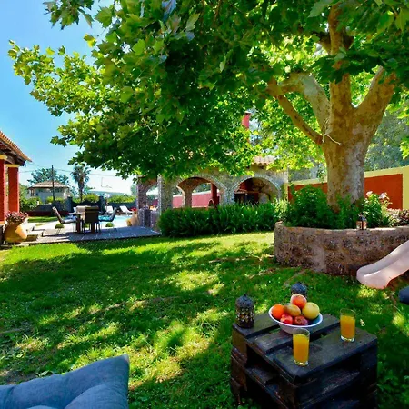 Pavlos Sofia Willa Halikounas